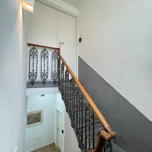 Apollo Guest house Florence