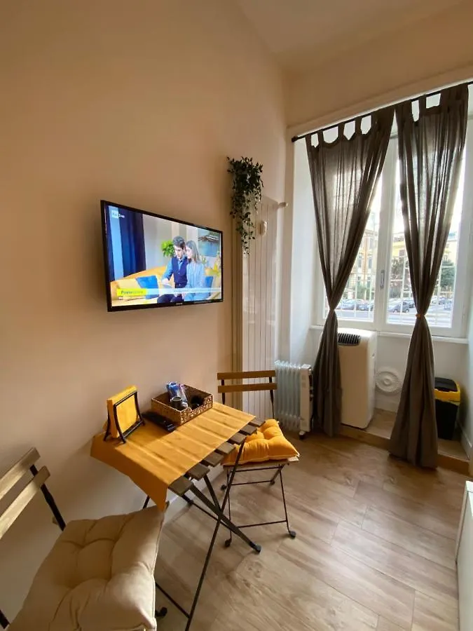 Liano Guesthouse 罗马 招待所